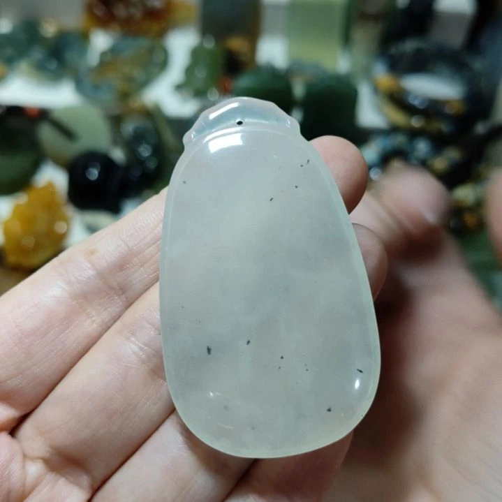 岫玉未镶嵌挂坠款式
