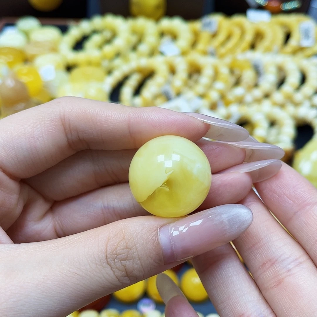 琥珀未镶嵌裸石圆珠23.2mm花粉