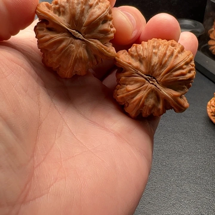 把件文玩核桃37小球白