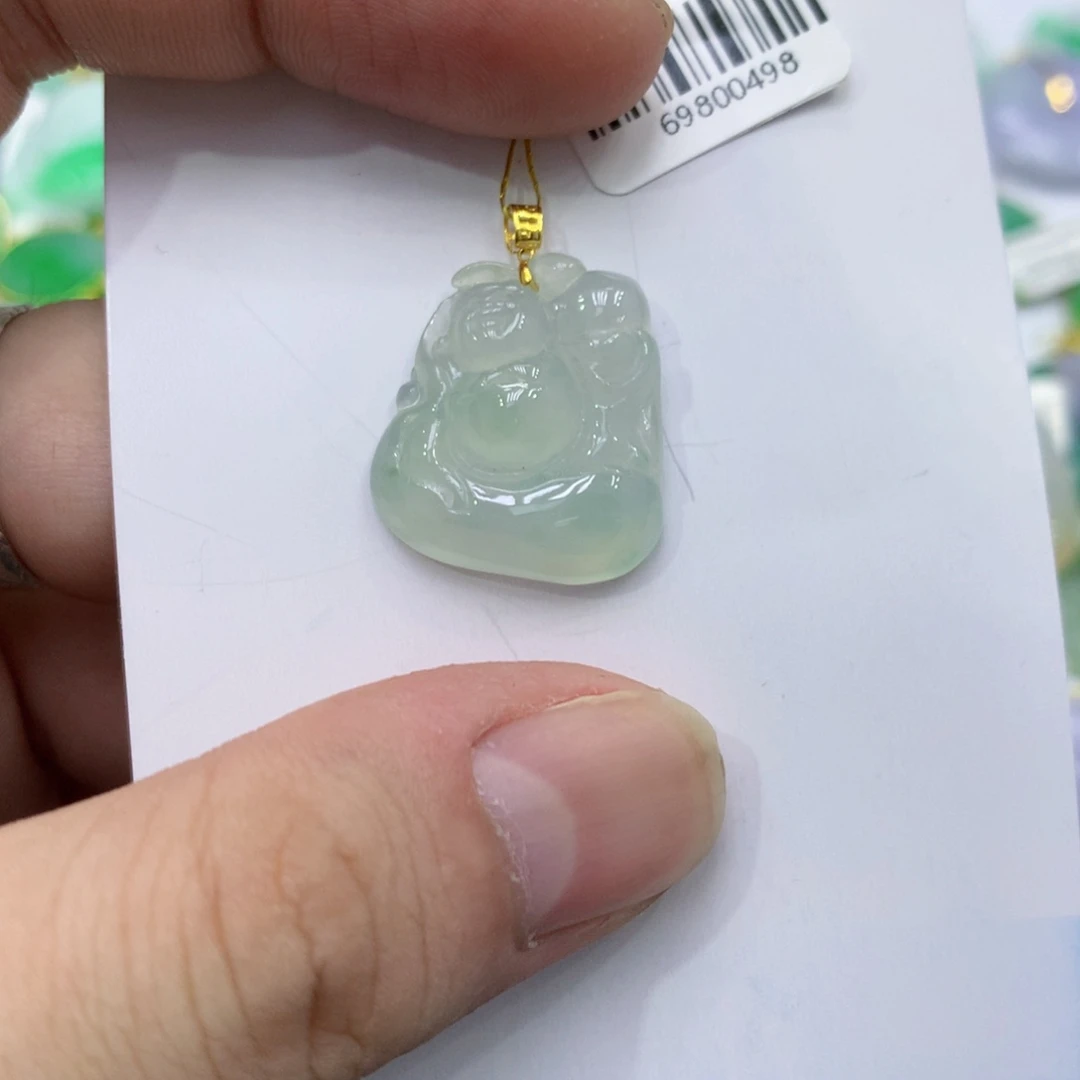 翡翠18K金镶嵌颈饰翡翠