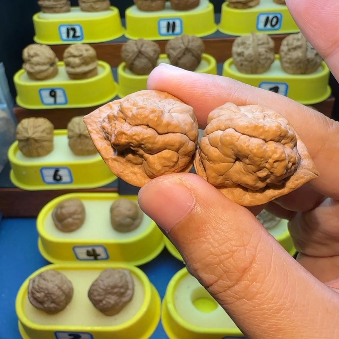 落***丶把件桃核小云石观音