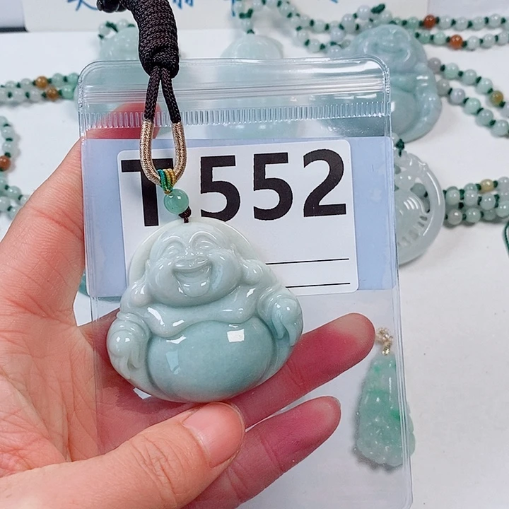 翡翠颈饰未镶嵌天然