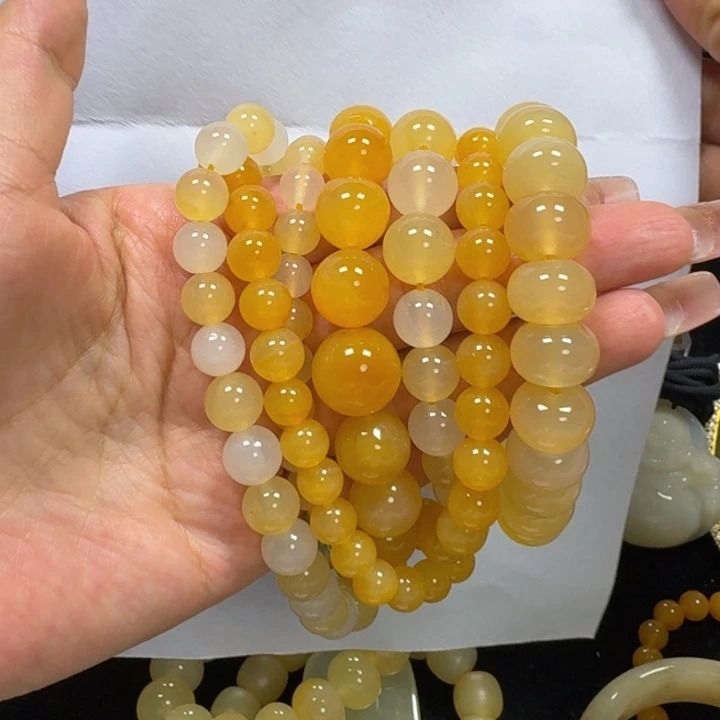 康***姐石英质玉（黄龙玉）未镶嵌手镯