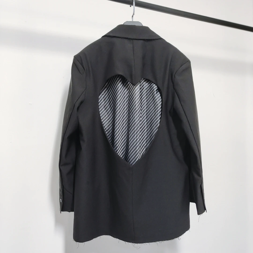 LEDS L22W011 新款镂空大心切边西服