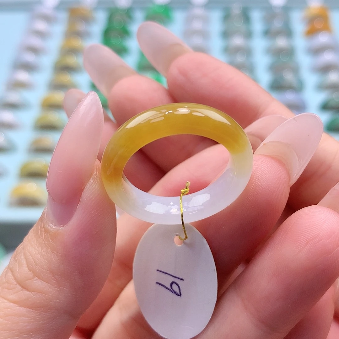 未镶嵌戒指翡翠19圈