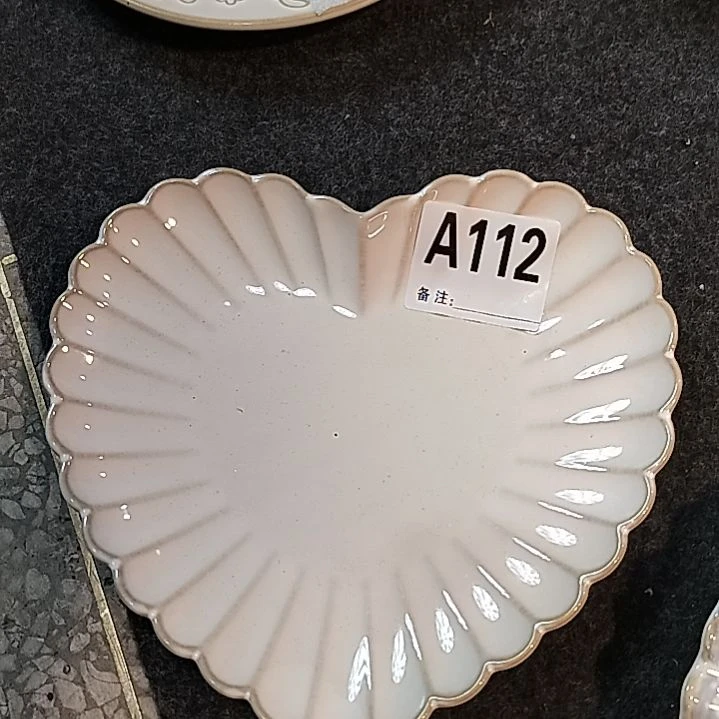 瓷片微瑕贝壳心形两个一组