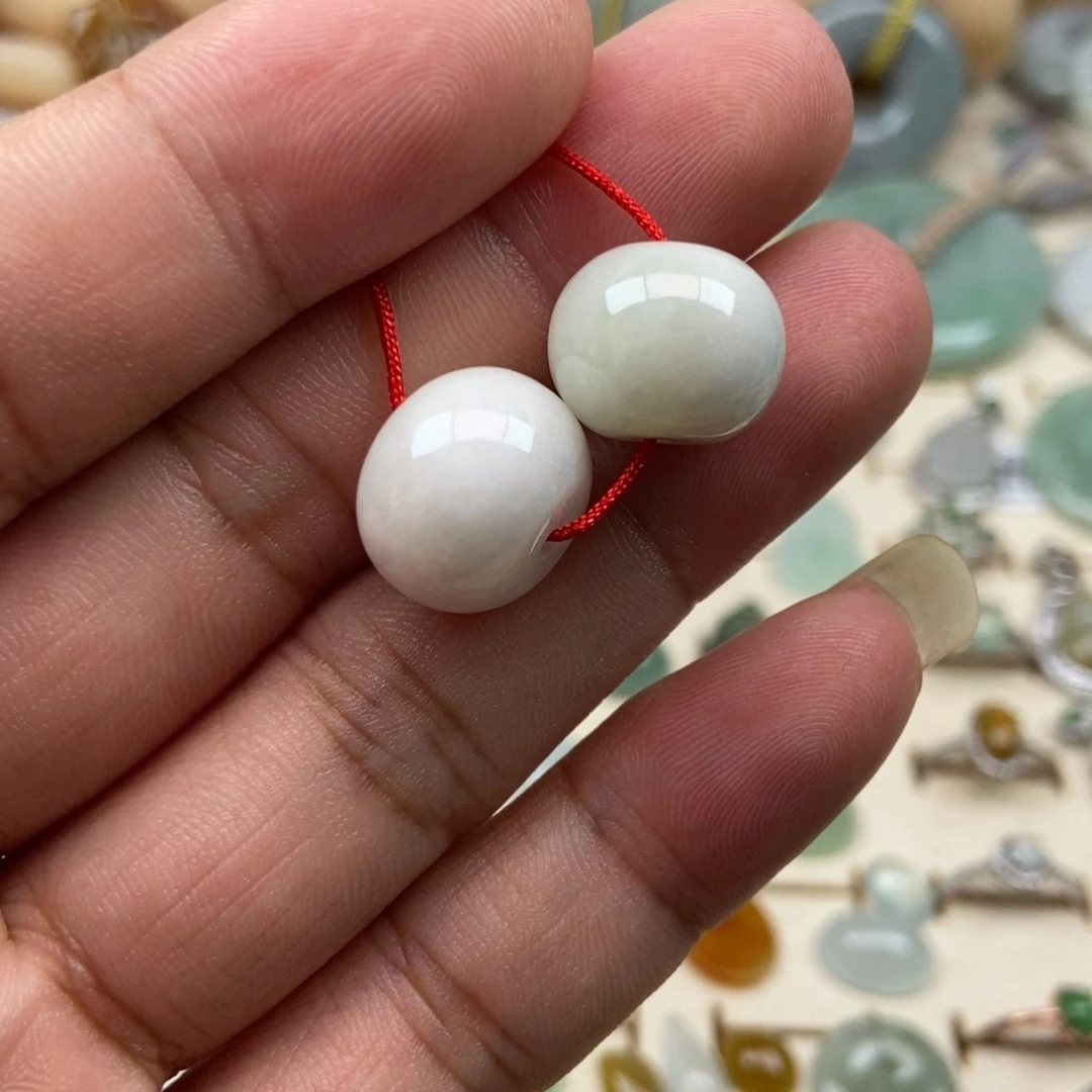 翡翠未镶嵌颈饰30