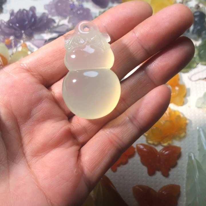 蛇纹石玉未镶嵌耳坠挂件