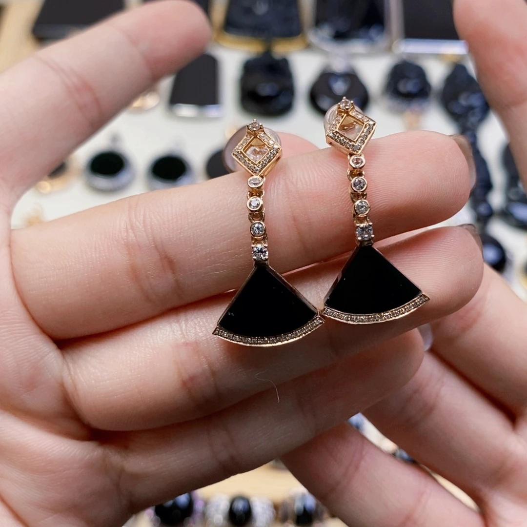 18K金镶嵌定制翡翠墨翠小裙子耳钉