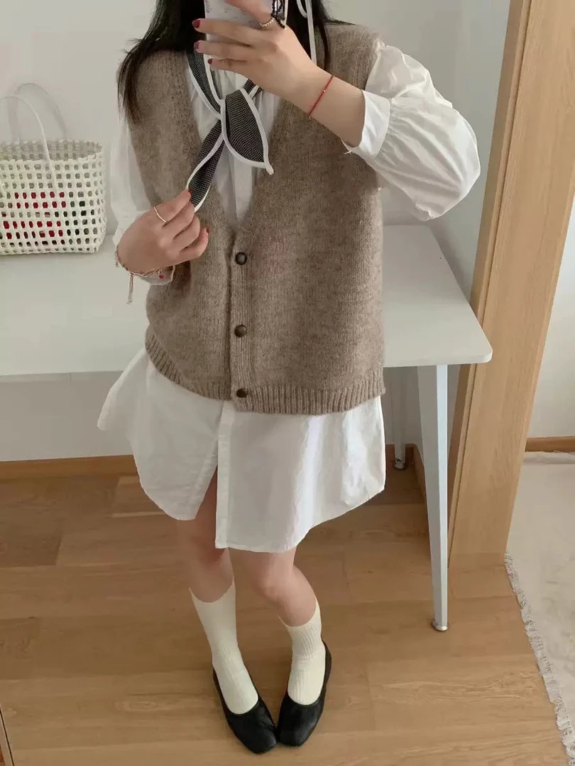小雨家百搭v领无袖针织马甲三色