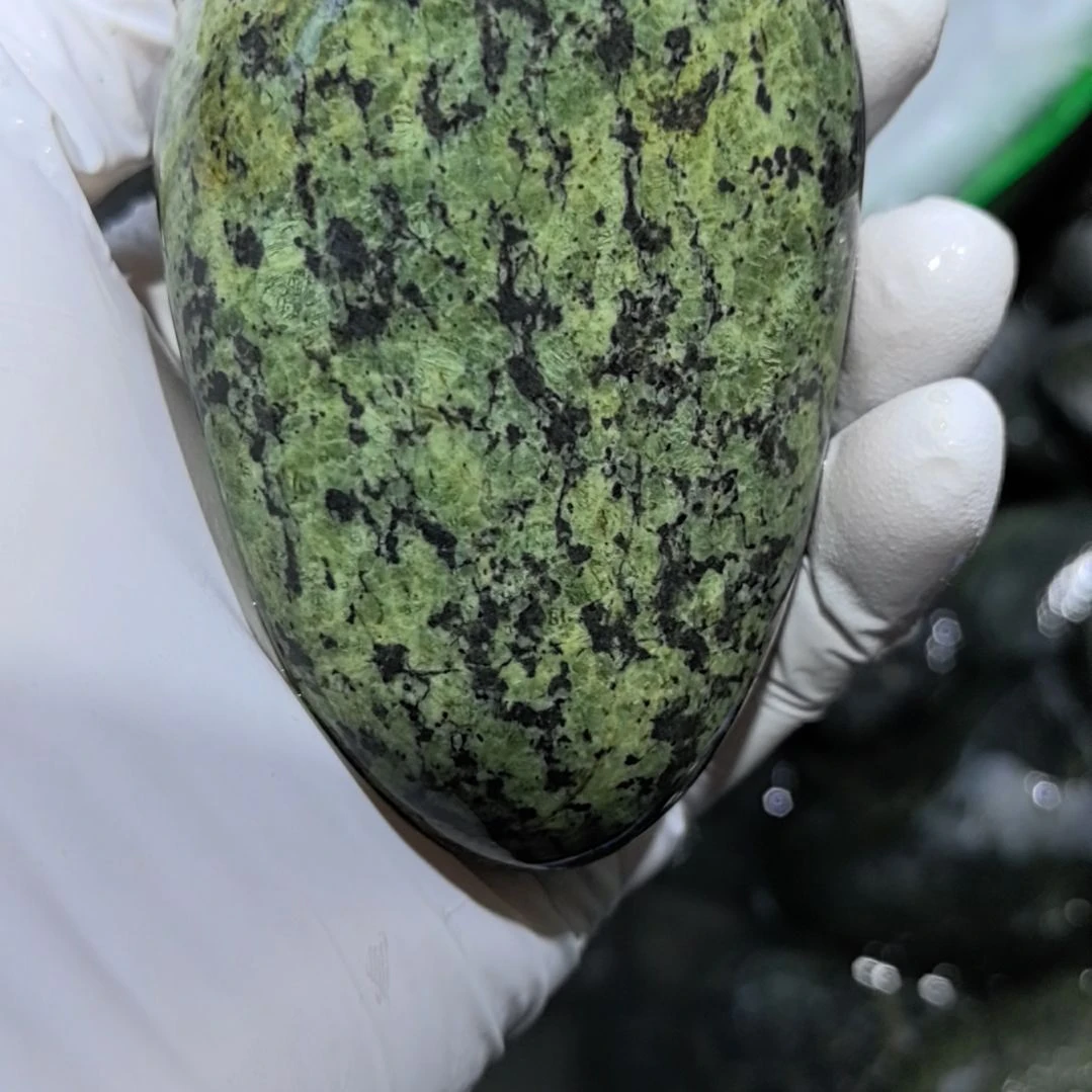 紫***茶藏玉药王石原石一个