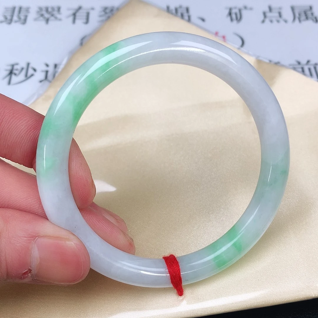 翡翠手镯未镶嵌圈57
