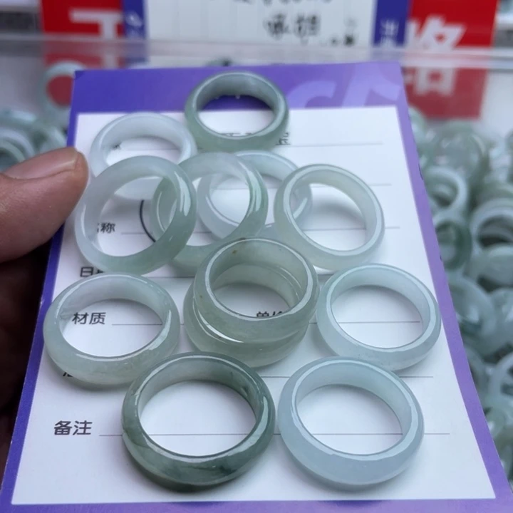 翡翠未镶嵌挂件多样性发货拍一发一