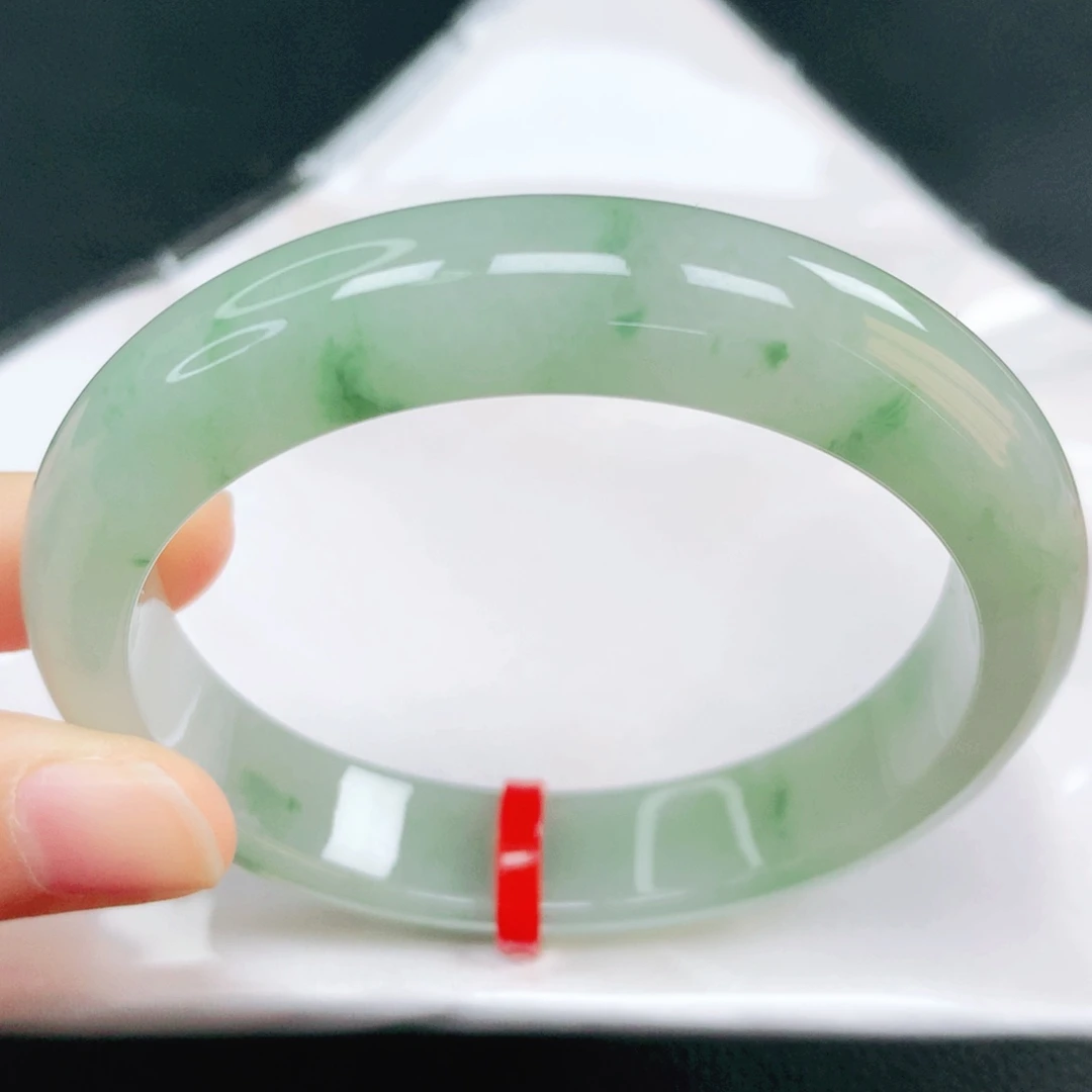 翡翠未镶嵌手镯55圈