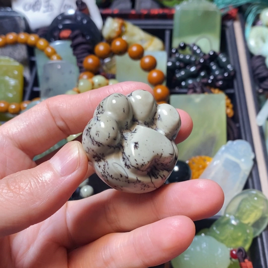 岫岩老玉（透闪石质玉）未镶嵌颈饰