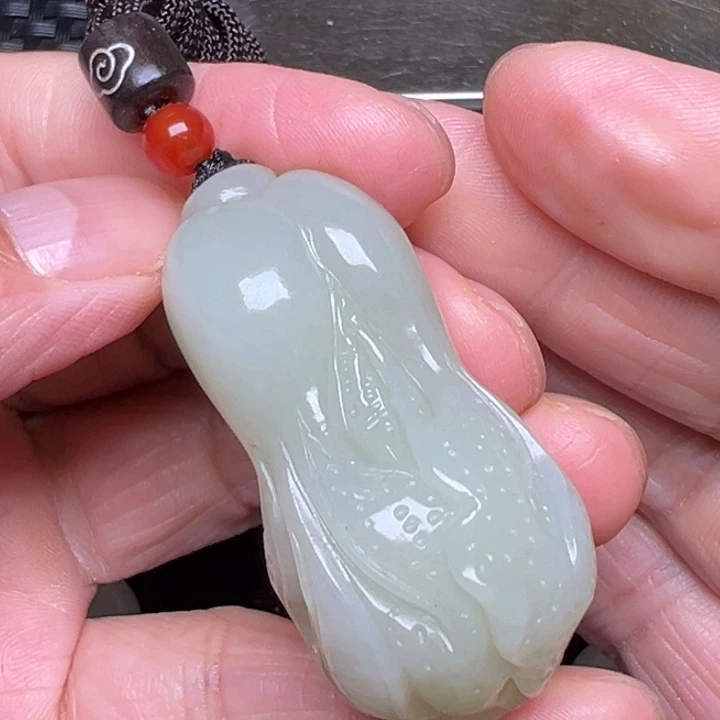 青***案和田玉未镶嵌挂件