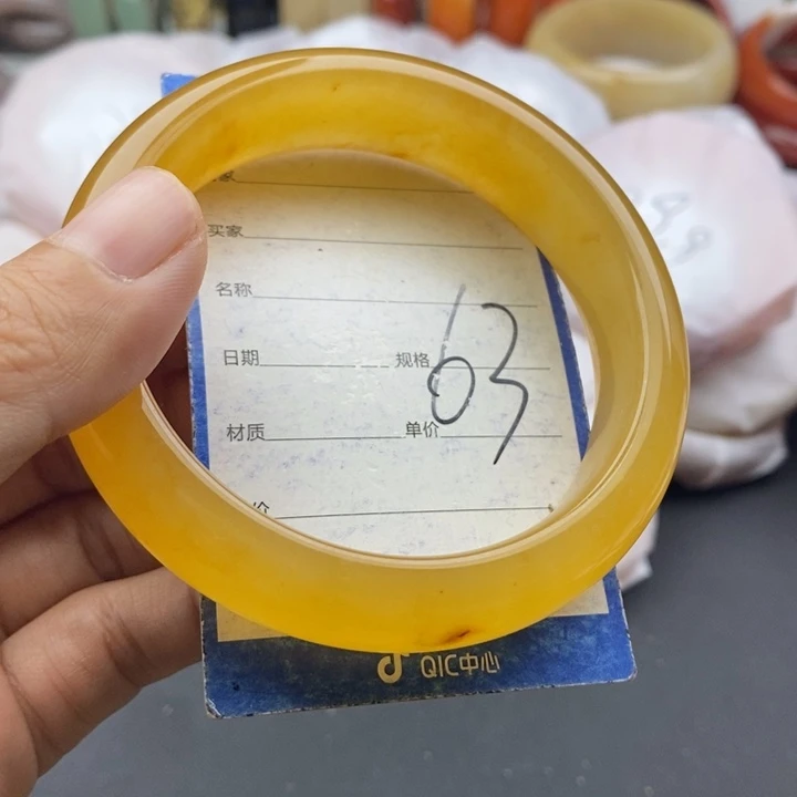 石英质玉未镶嵌手镯