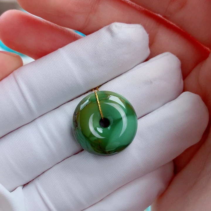 绿松石未镶嵌挂件