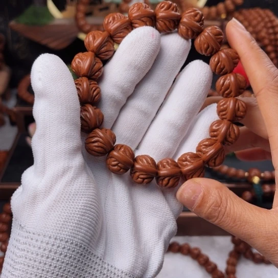 吊坠桃核不***见16双脊龙手串