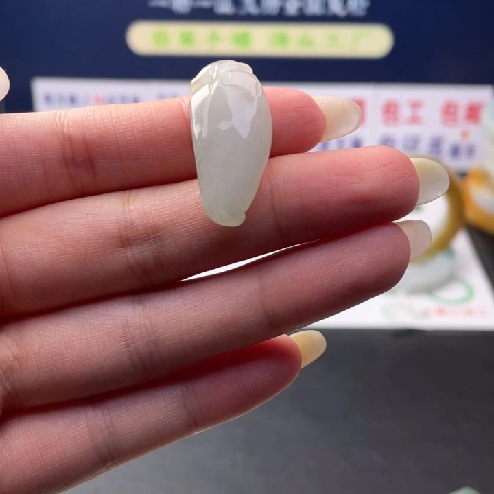 【闪购商品】未镶嵌定制翡翠