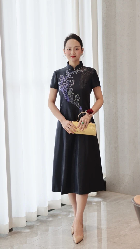 蓝色烫钻工艺华丽优雅喜妈妈A裙旗袍高贵时尚夏季中国风