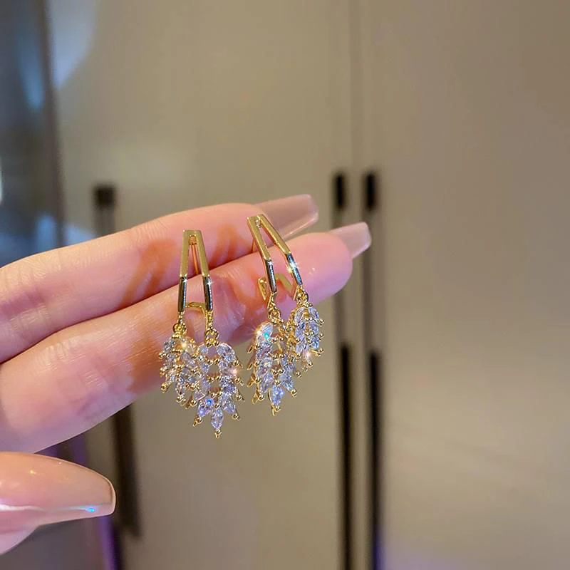 铜合金锆石耳饰 金色耳环2025新款轻奢小众设计耳钉耳饰女高级感