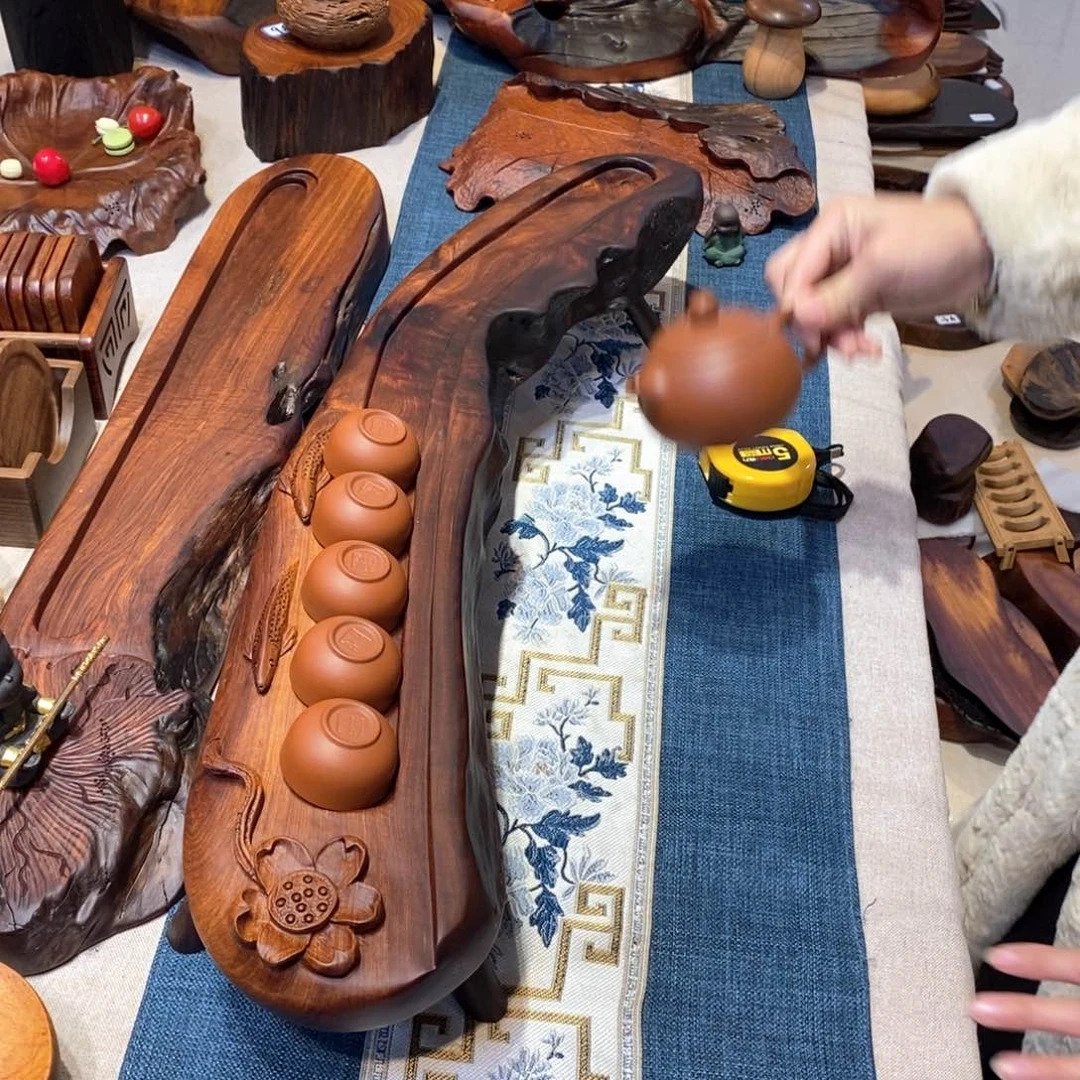 缅甸花梨带脚茶杯架