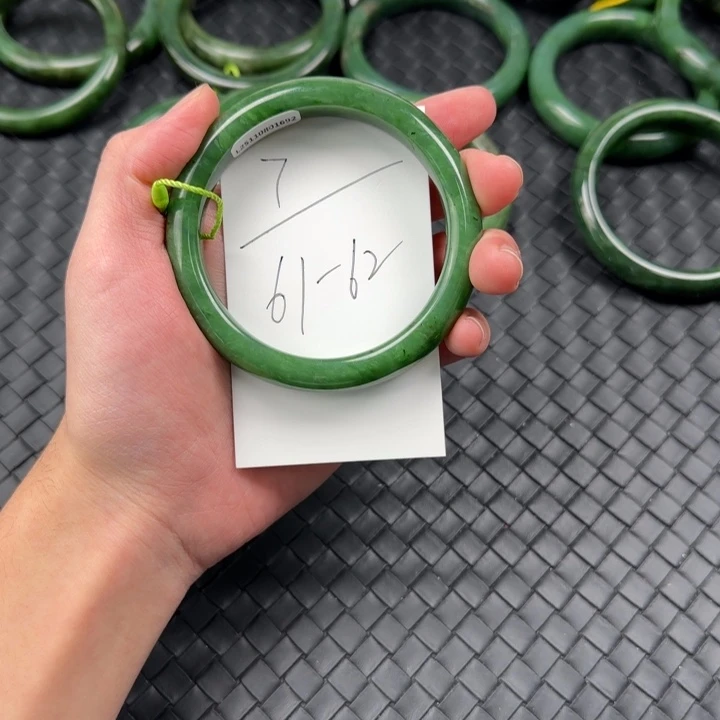 和田玉（碧玉）未镶嵌手镯7-61/62