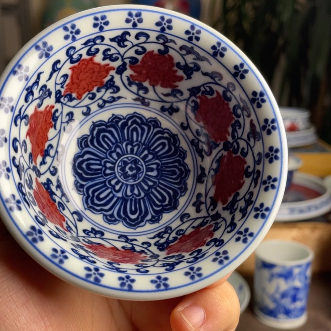 釉里红缠枝莲压手杯满工