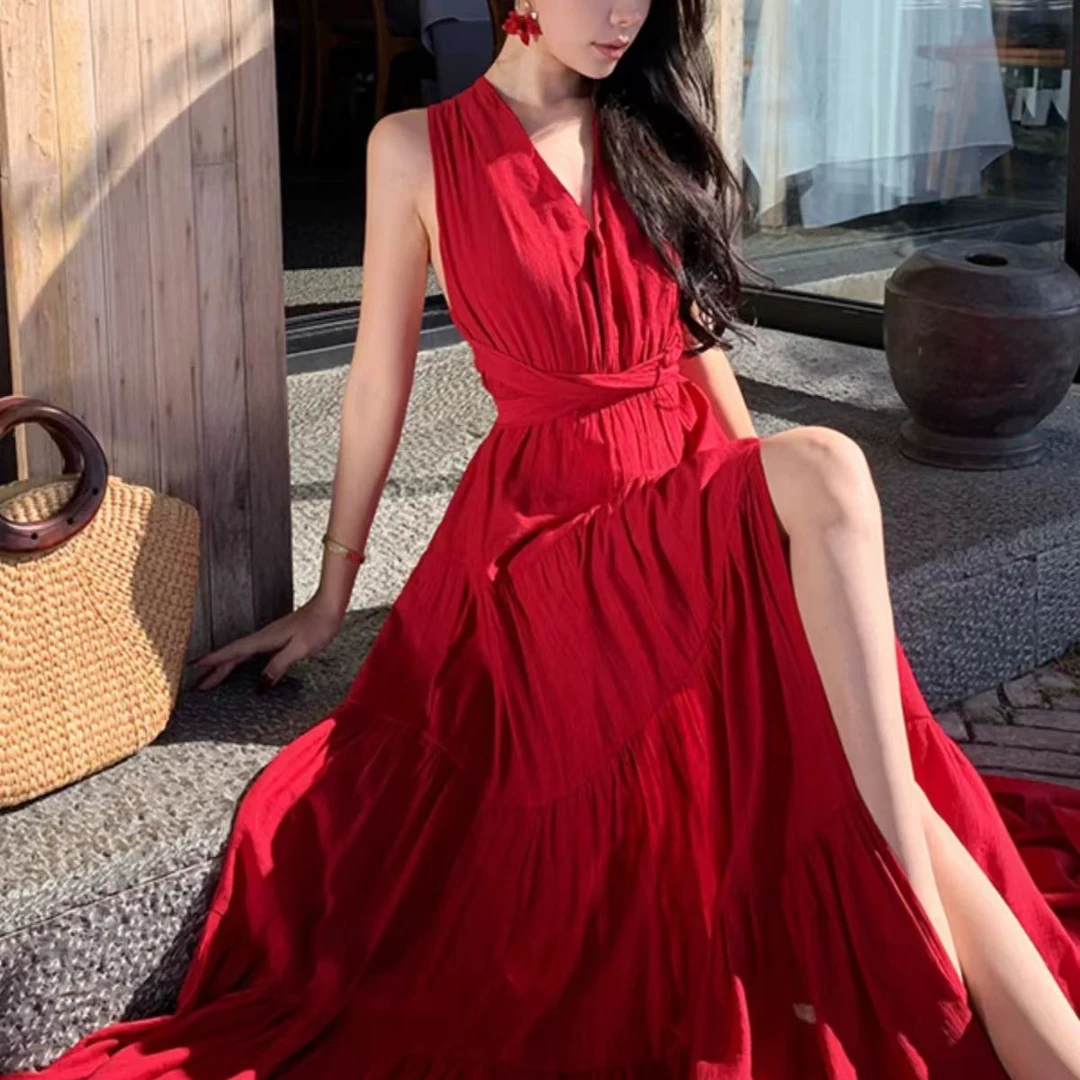 法式度假风沙滩长裙海边白色大摆旅游连衣裙三亚露背沙漠拍照裙子