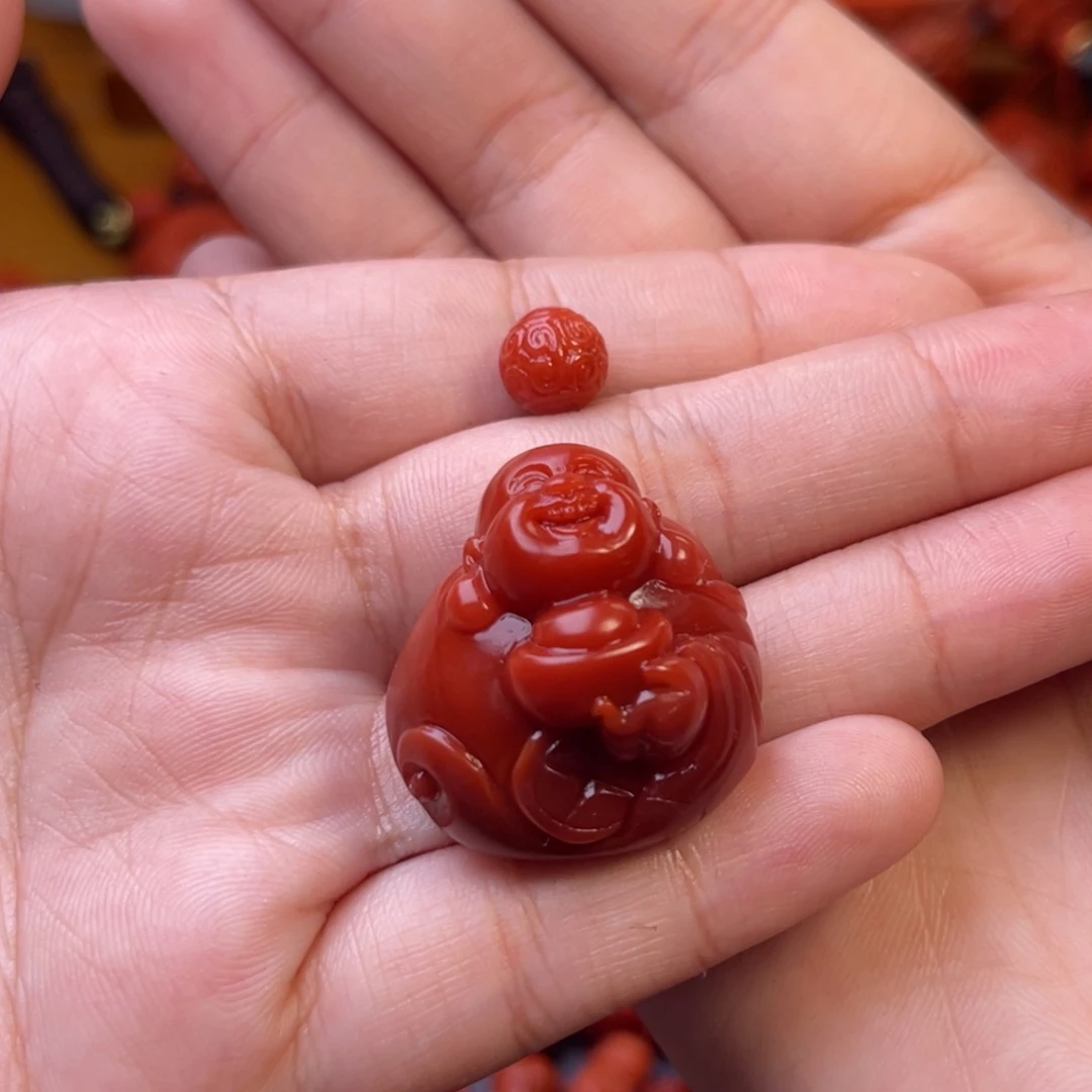南红玛瑙未镶嵌川料瓦西精品牛血色弥勒佛吊坠
