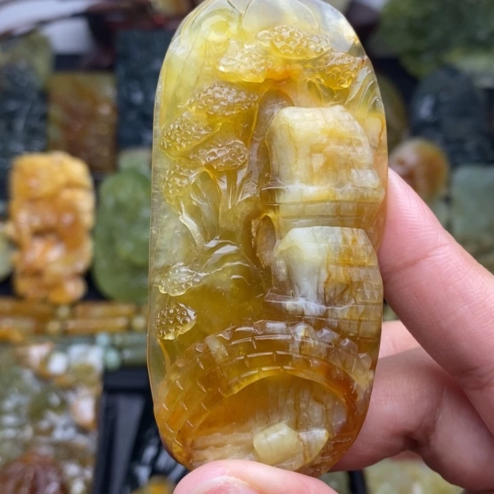 蛇纹石玉未镶嵌颈饰