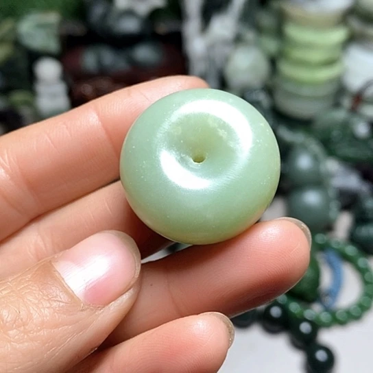 未镶嵌和田玉（糖玉）珠宝半成品