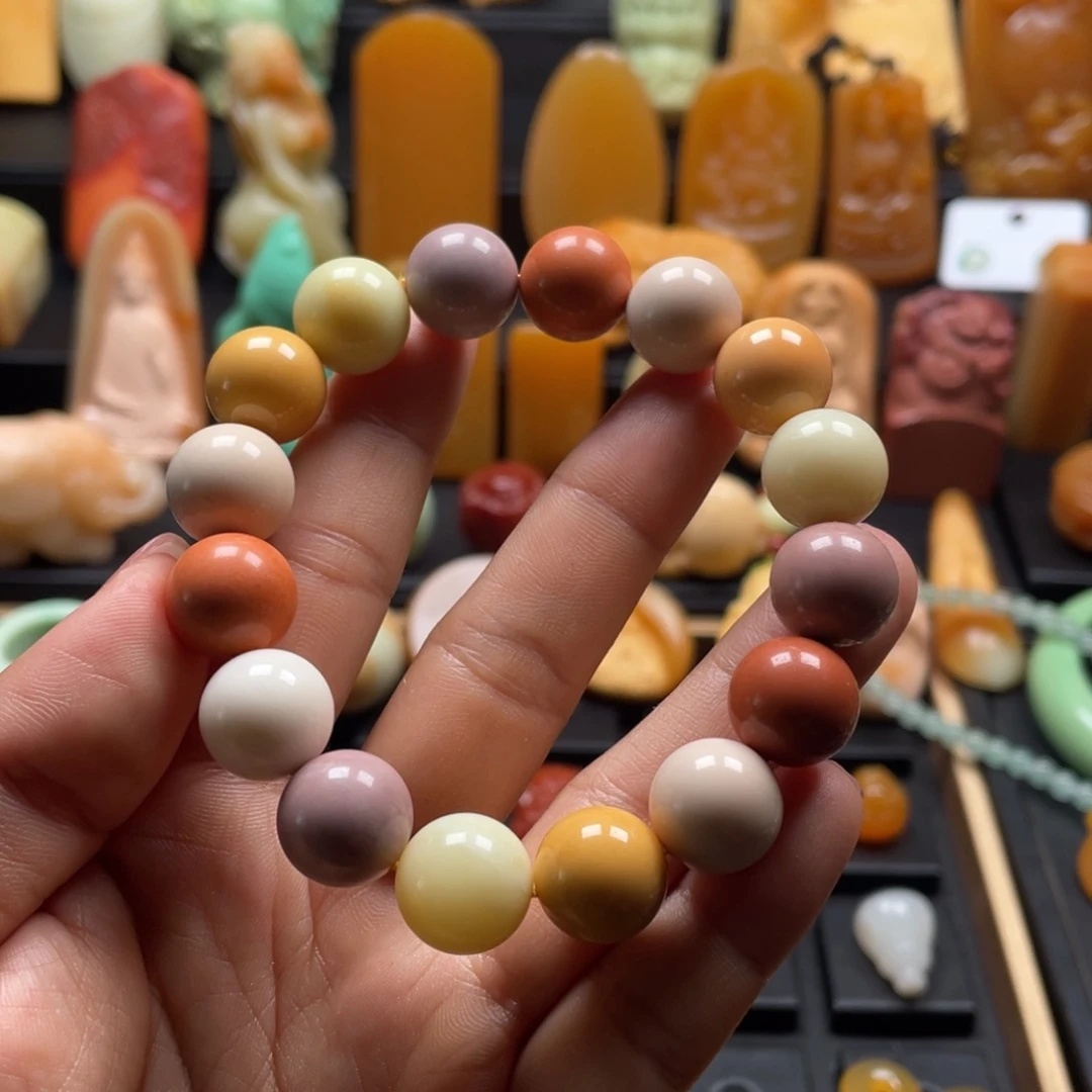 素***书石英质玉（缅黄）未镶嵌手串