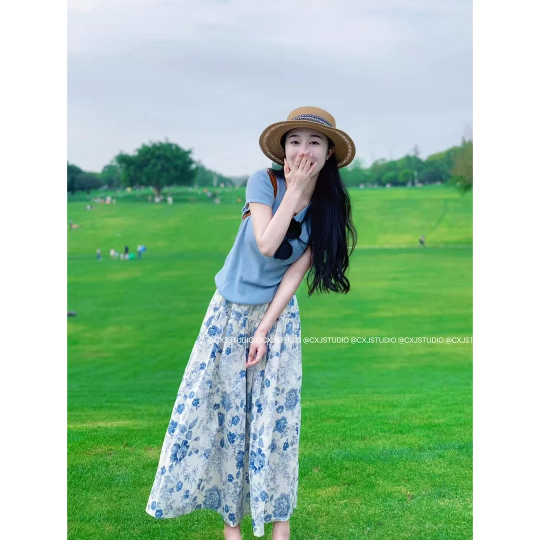 GGsix~复古水墨画碎花半身裙女夏季高腰设计感法式大摆长裙两件套