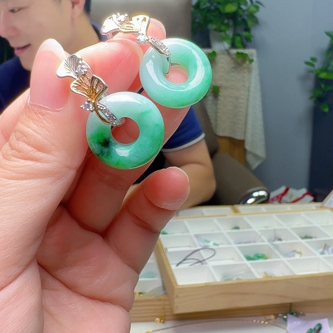 翡翠银S925镶嵌耳饰天然