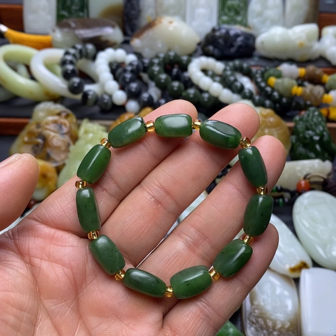 深***光和田玉未镶嵌颈饰