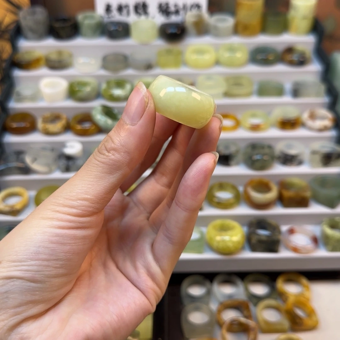 越***好蛇纹石玉合金戒指20mm