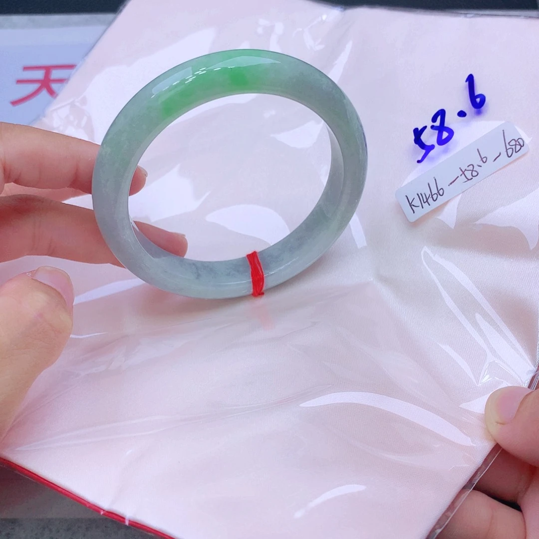 未镶嵌手镯翡翠翡翠
