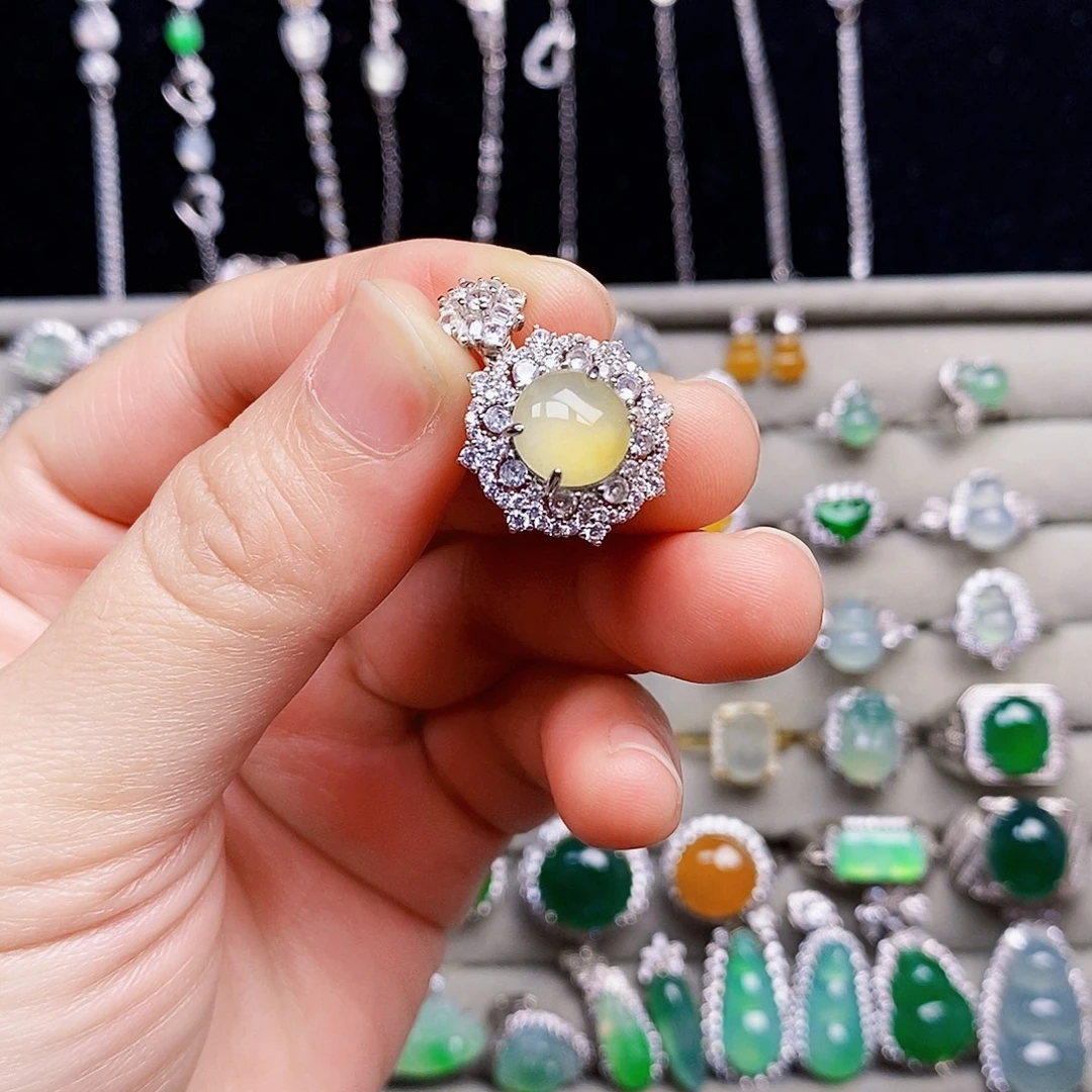 翡翠银S925镶嵌颈饰蛋面