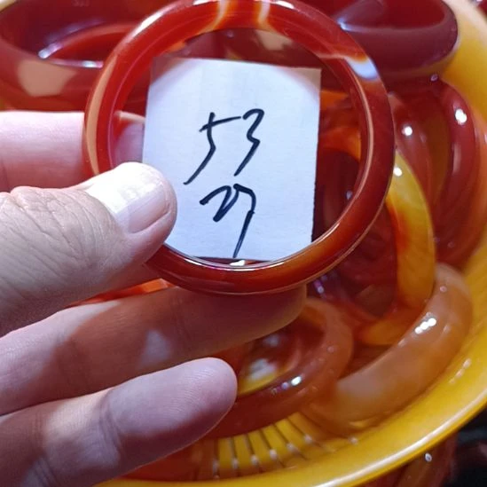 手镯玛瑙/玉髓未镶嵌
