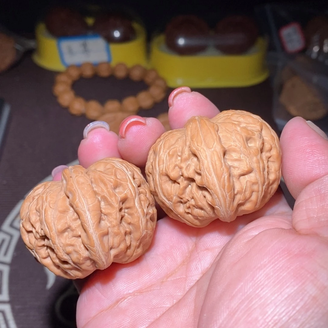 文玩核桃把件元宝