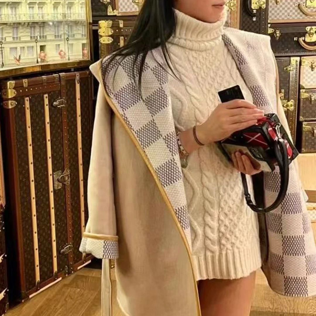 未使用 LouisVuitton/路易威登 棋盘格束腰连帽短款大衣