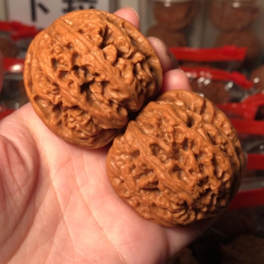 【闪购商品】文玩核桃把件?*心大粗筋46