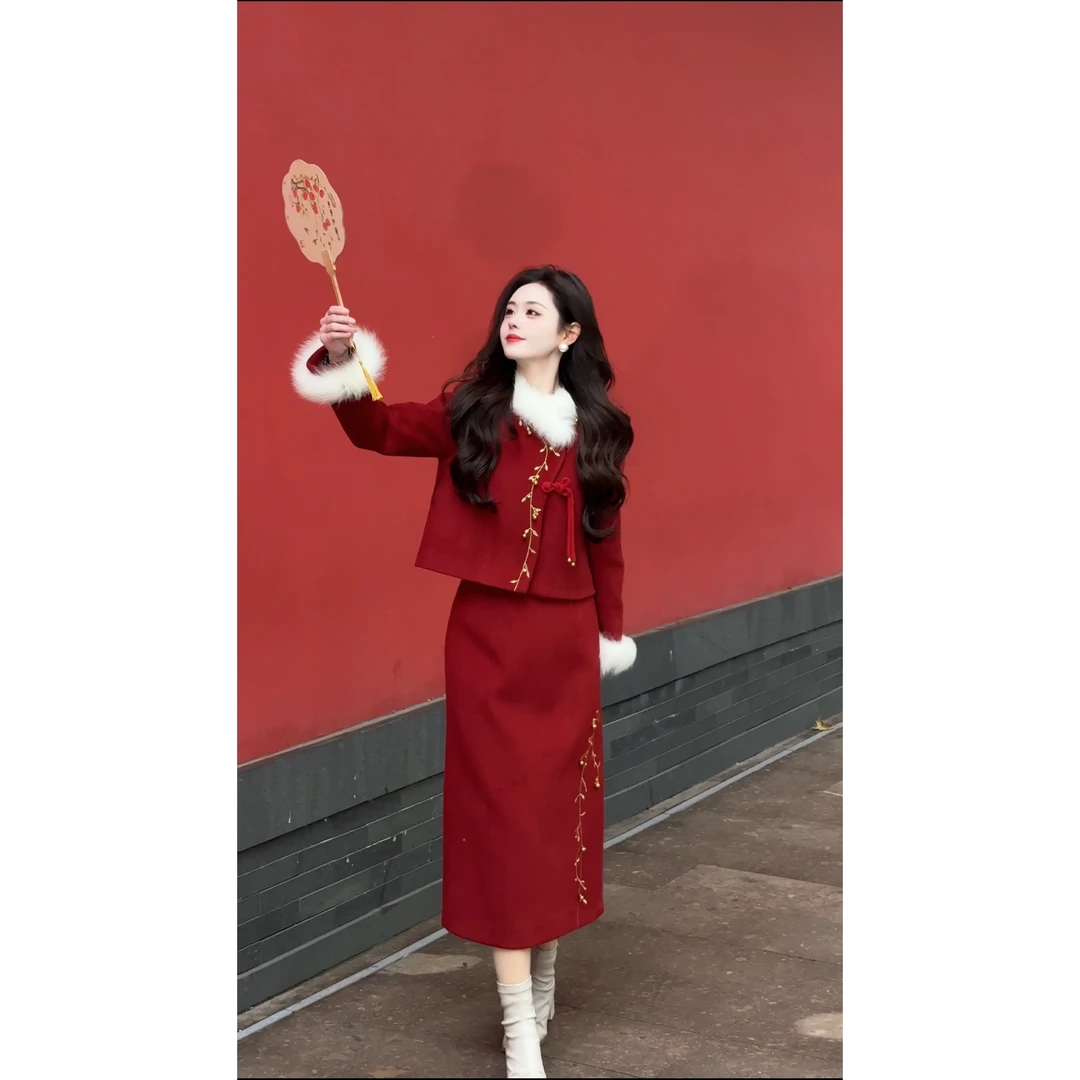 【柿柿如意】77新中式斜襟盘扣刺绣羽绒外套+半裙XMZH5526冬季时尚