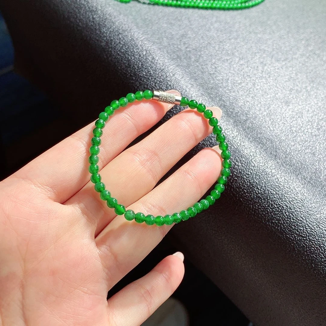 翡翠手链未镶嵌翡翠