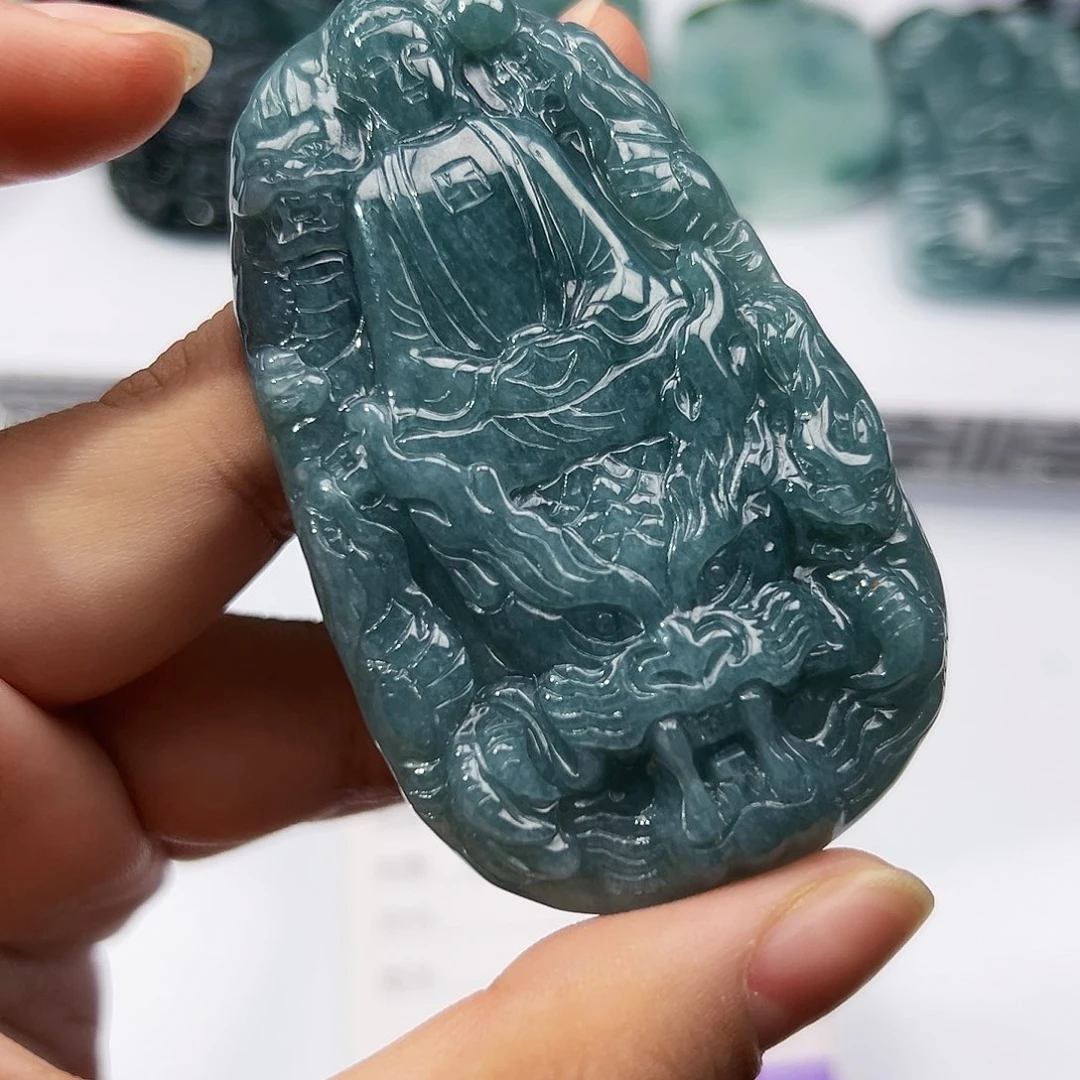 翡翠颈饰未镶嵌吊坠