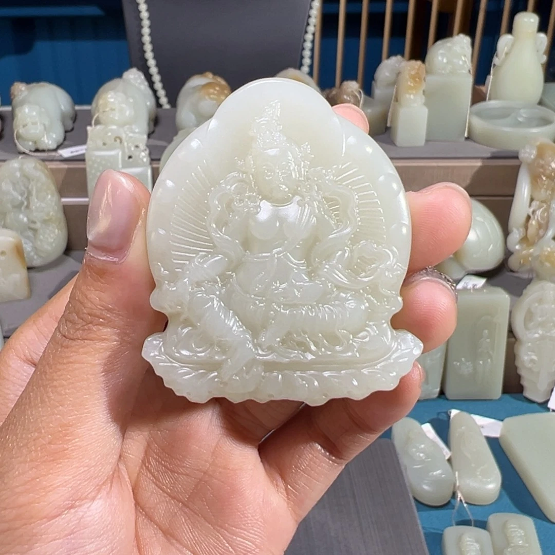 和田玉（糖玉）未镶嵌颈饰