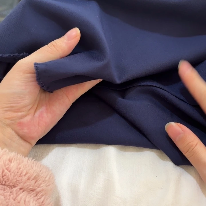 混纺藏蓝色罗马1米。