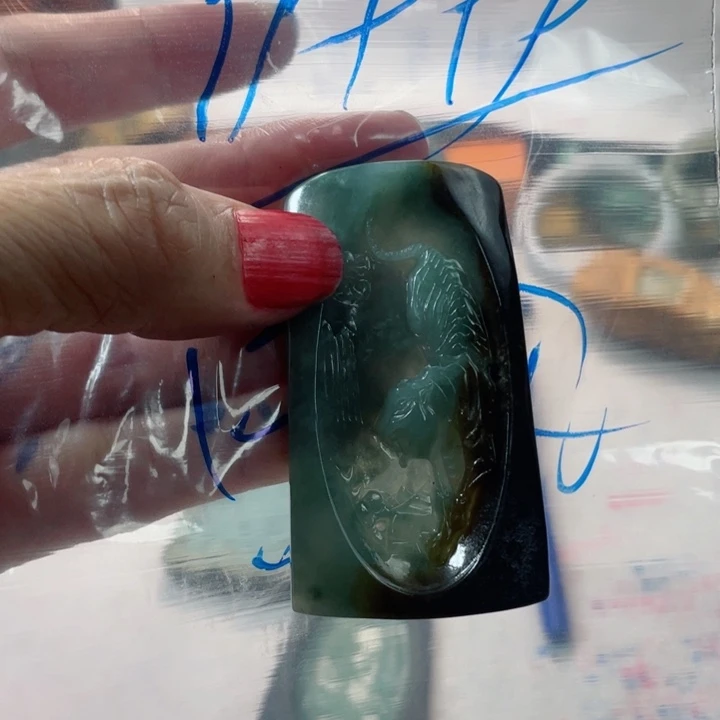 逆***风颈饰未镶嵌翡翠成品